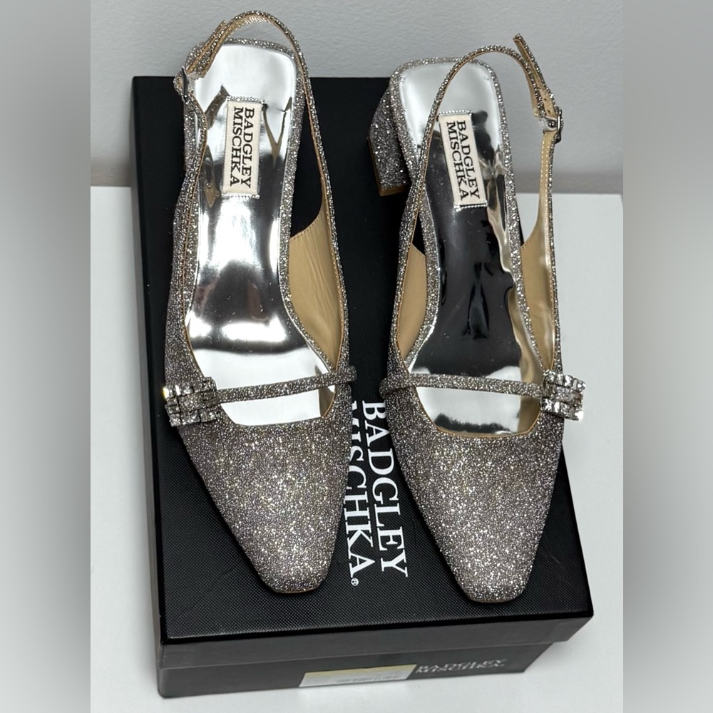 Badgley Mischka NIB Silver Sparkly Buena Embellished Slingback Pumps - Picture 6 of 9